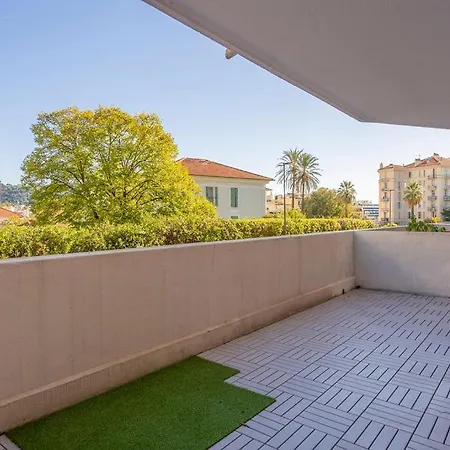 Апартаменты L'ecrin De Douceur Avec 2 Terrasses Канны